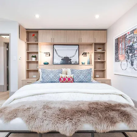 New 2 Bedroom 2 And A Half Bath - Luxurious Aspen Mountain Modern!